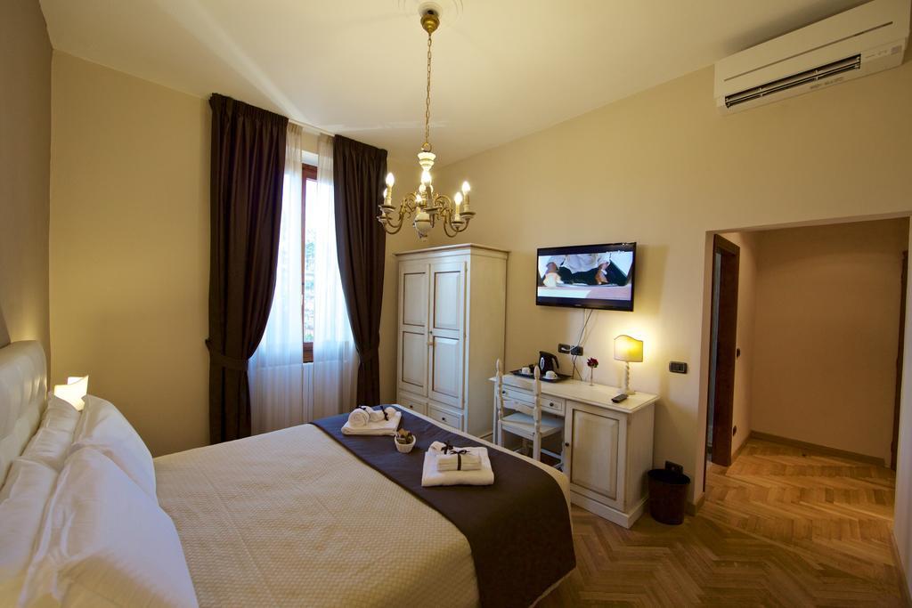 I Cipressi Del Poggio B&B Флоренция Номер фото